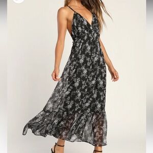 Lulu’s Make a Mark Black Floral Print Backless Ruffled Maxi Dress NWT
